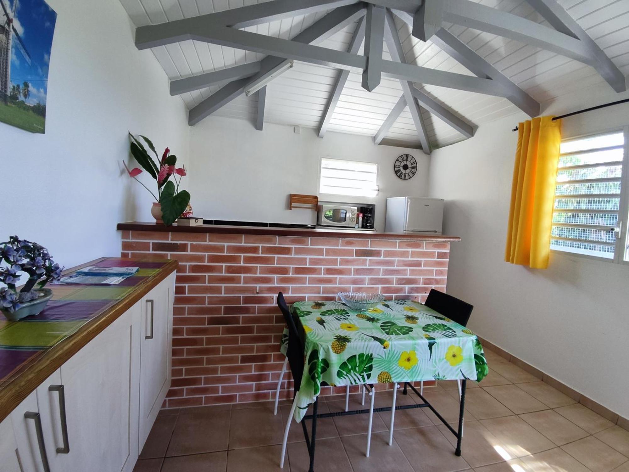 Bungalow With Sea View In Deshaies Camera foto